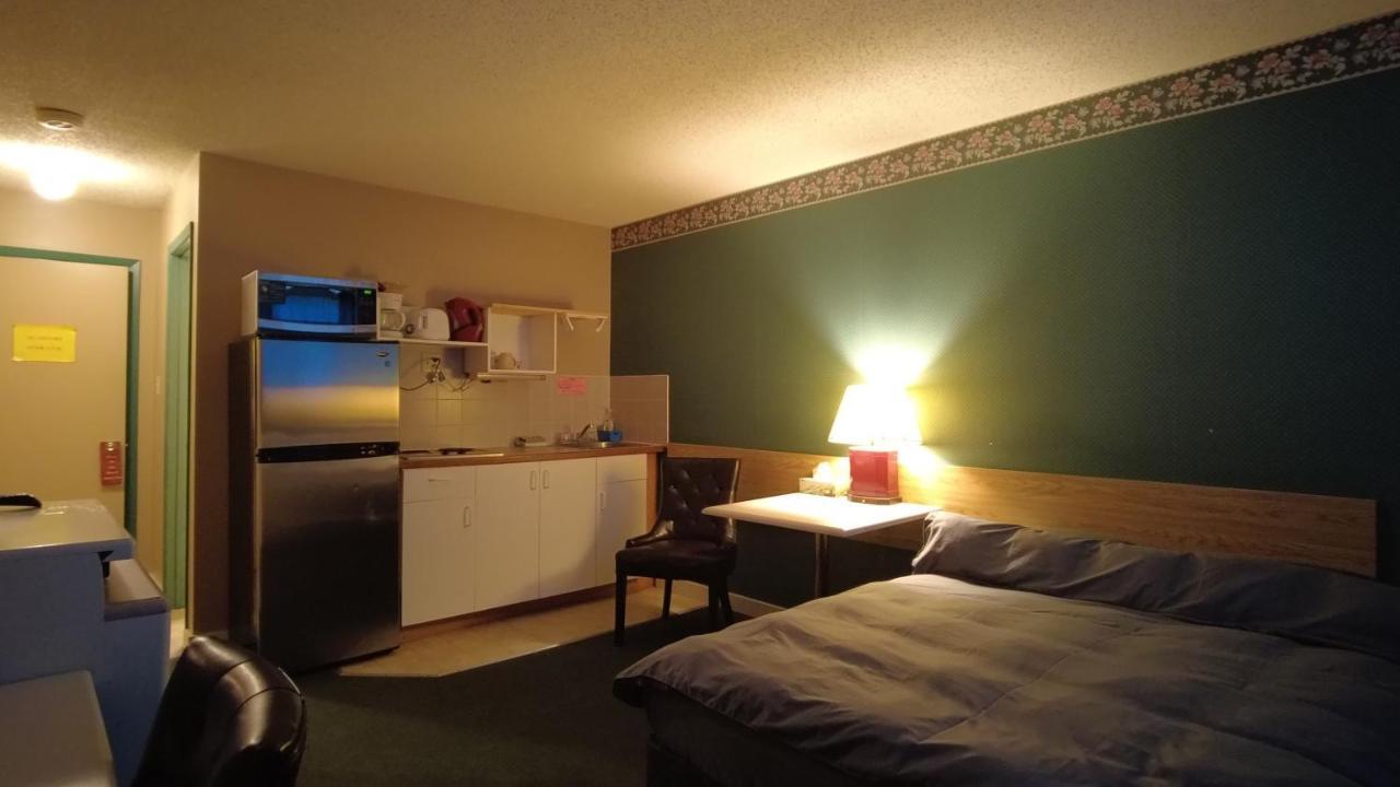 Sundre Motor Inn Esterno foto