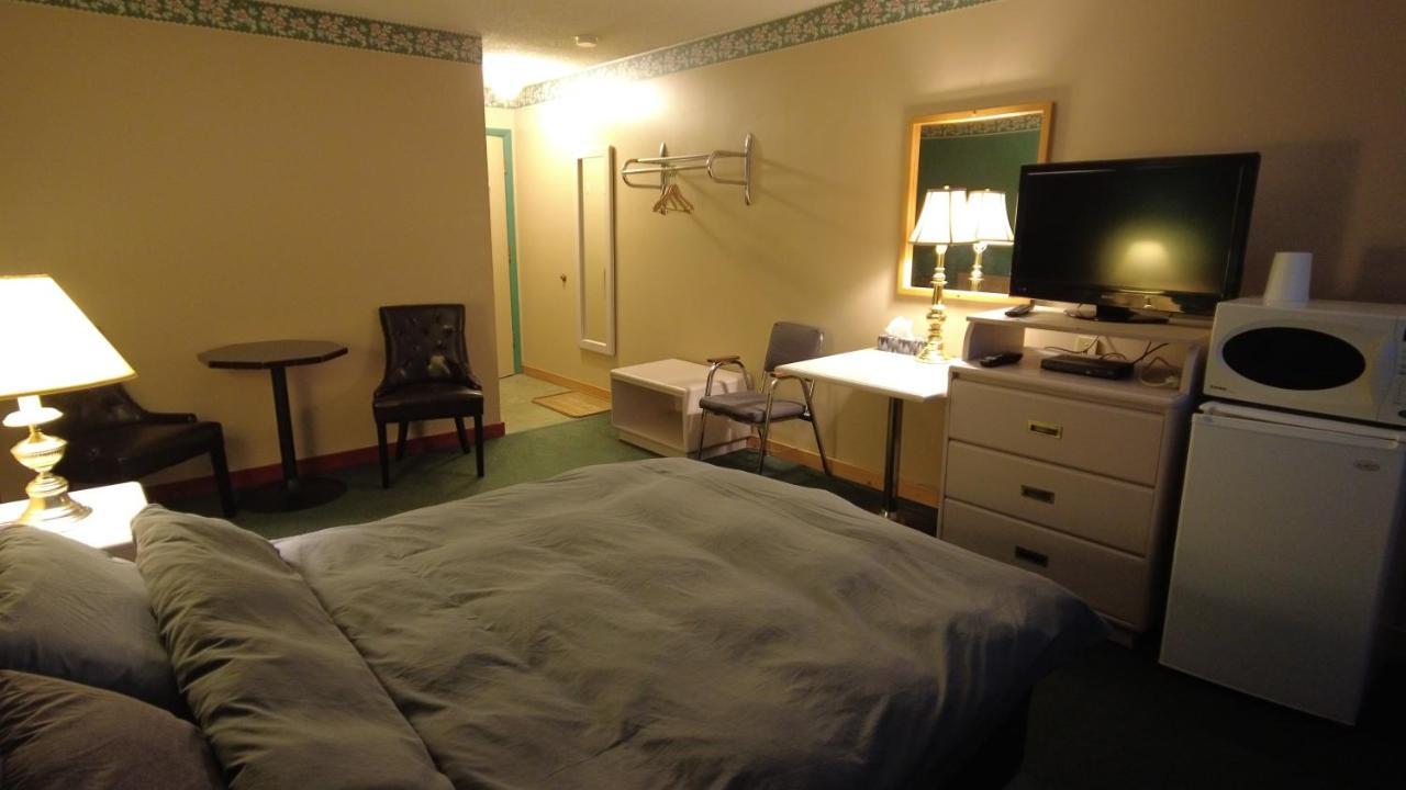Sundre Motor Inn Esterno foto